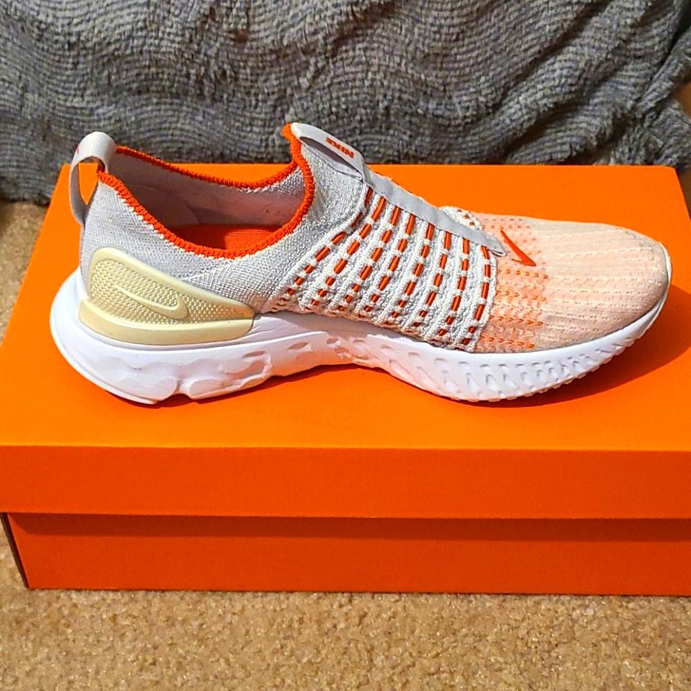 Nike React Phantom Run FK 2